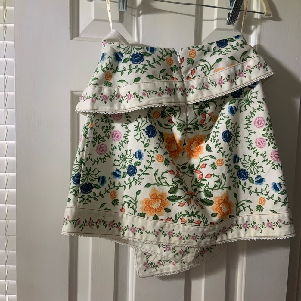 NWT FARM Rio Cream Floral Skirt - Picture 2 of 3